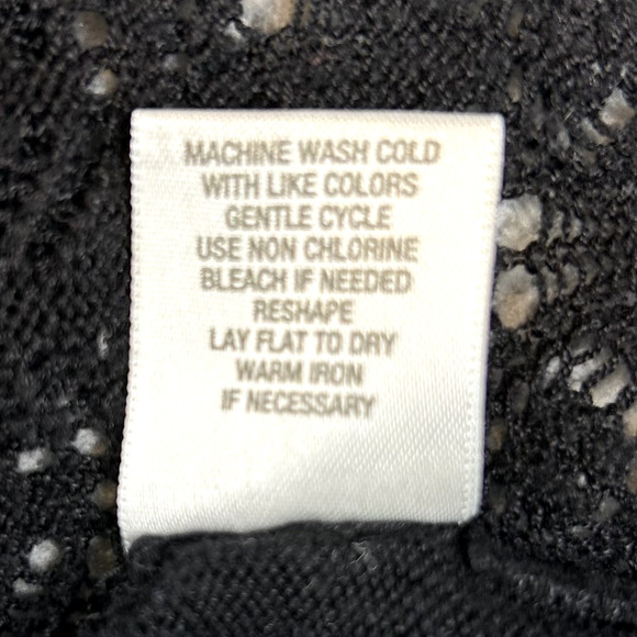 Dress Barn Size XL Extra Large Misses Sleeveless Open Shirt Black - Picture 6 of 8